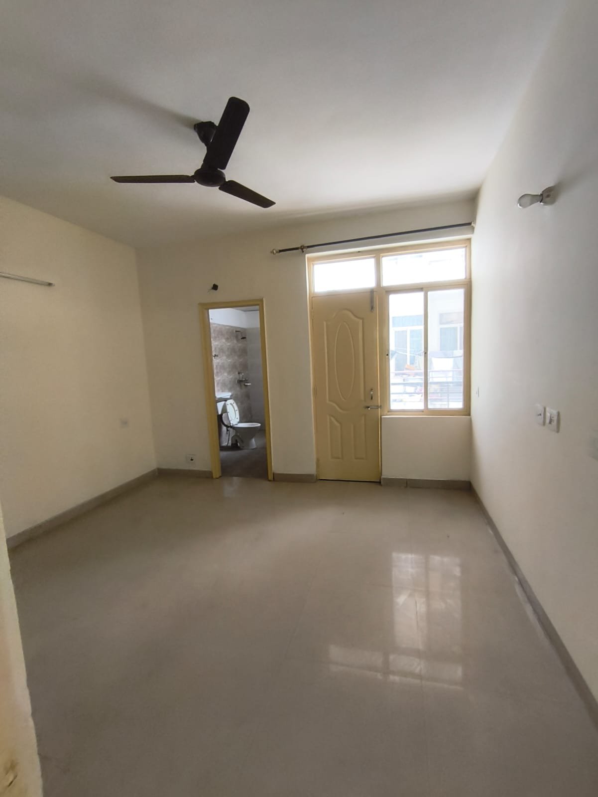 2 bhk flate available for rent — photo 1