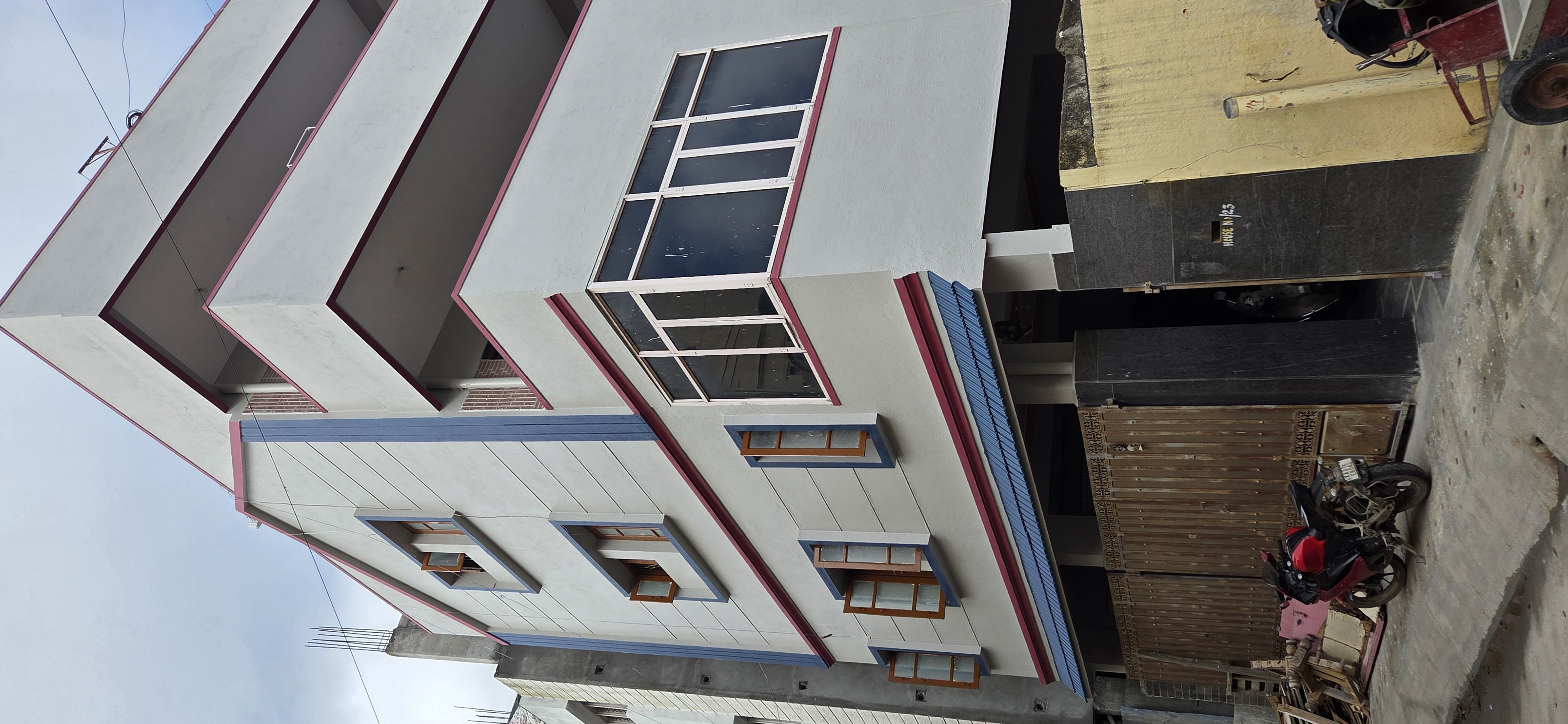 4BHK Semi-furnished House for rent in Location set — photo 1