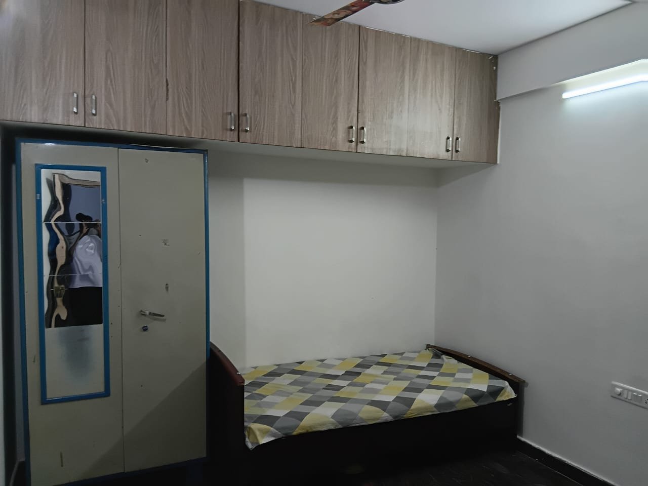 2BHK Unfurnished Flat for rent — photo 1