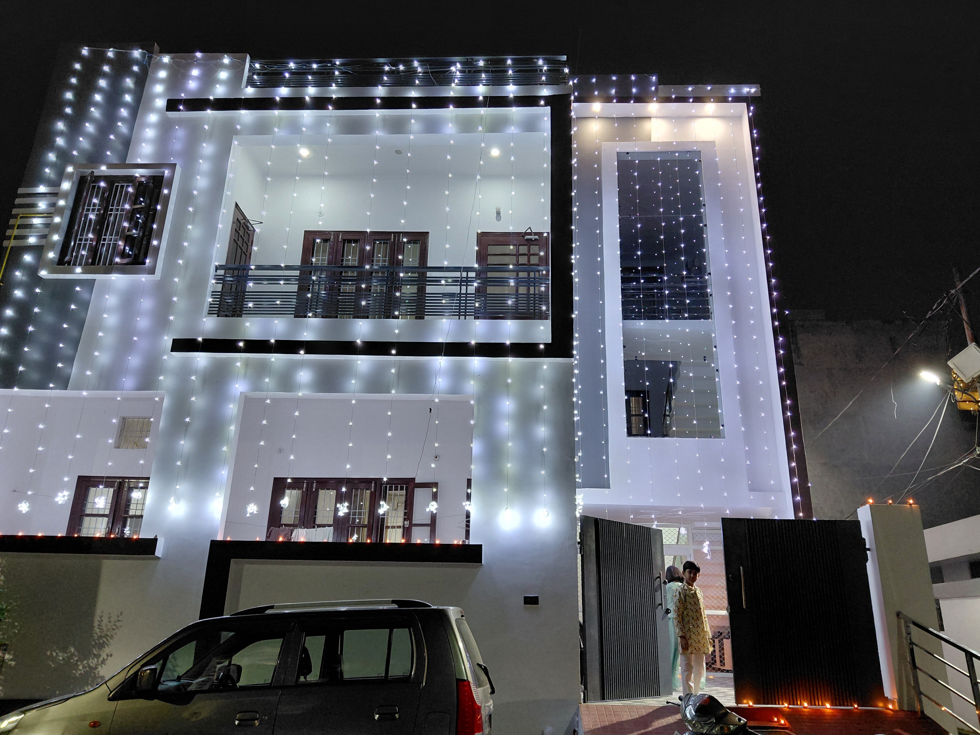 3BHK Semi-furnished House for rent — photo 1
