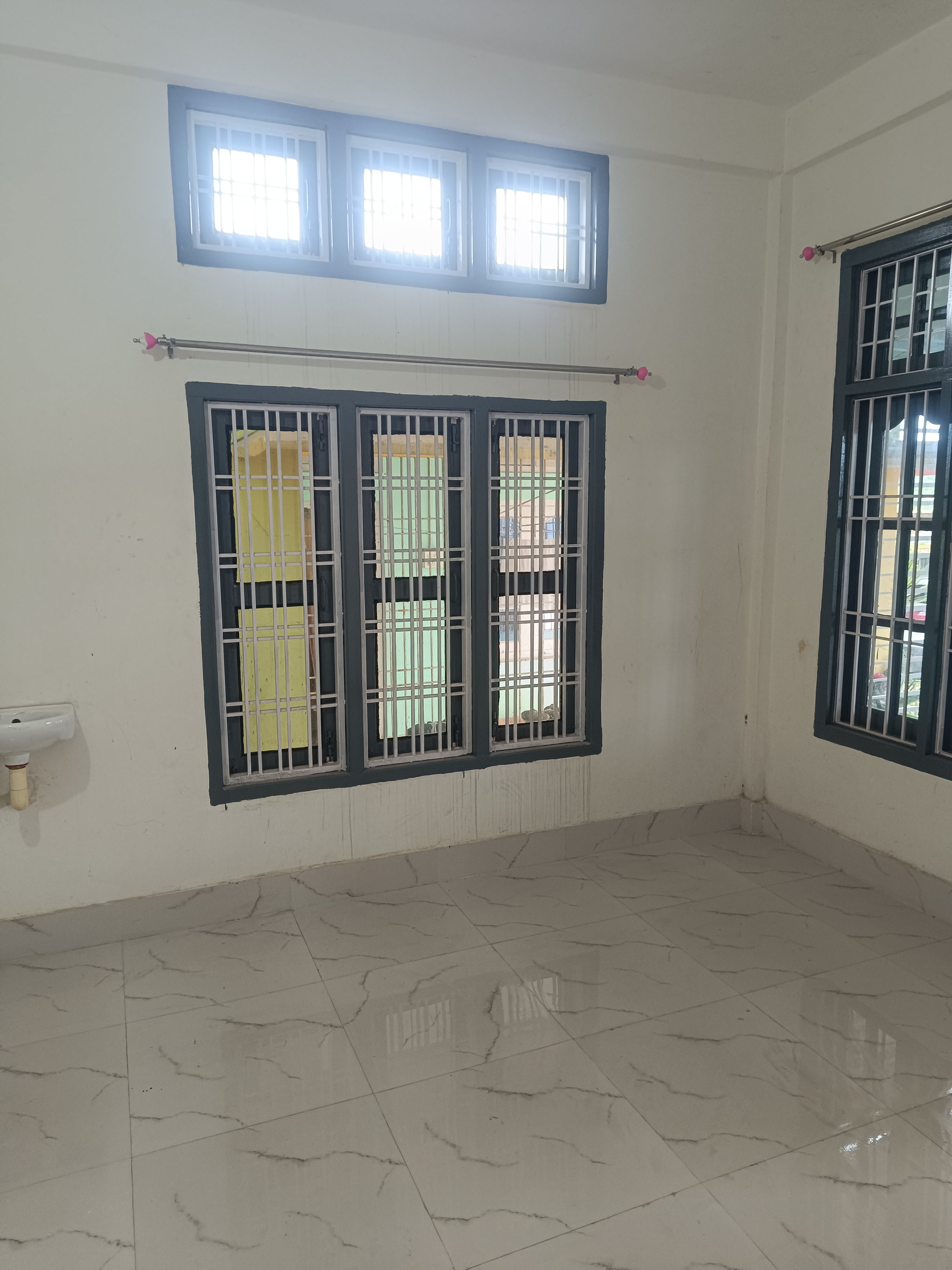 1BHK Unfurnished Room for rent — photo 1