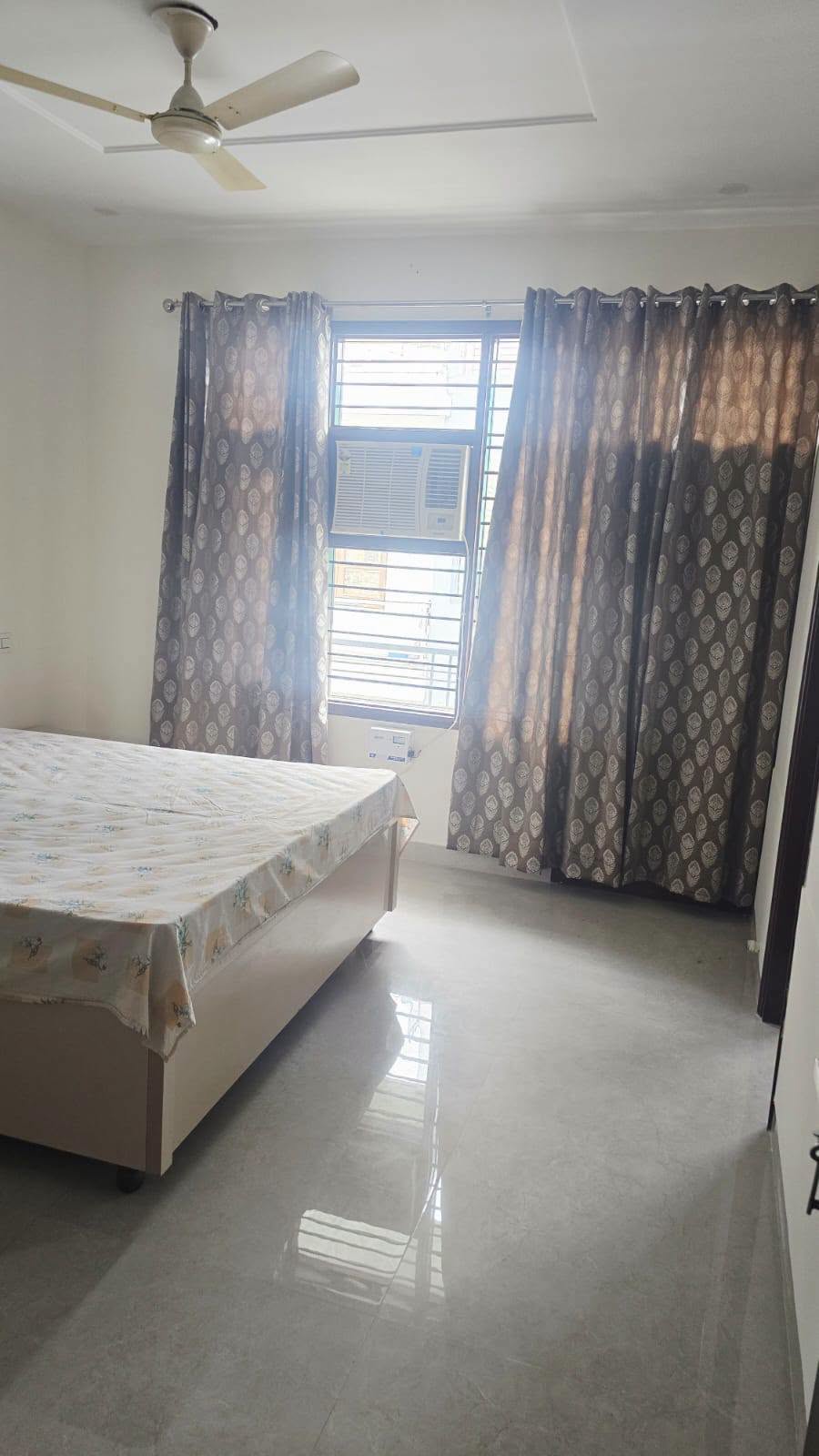 It's 3bhk in Sector 78, Mohali 9517960172