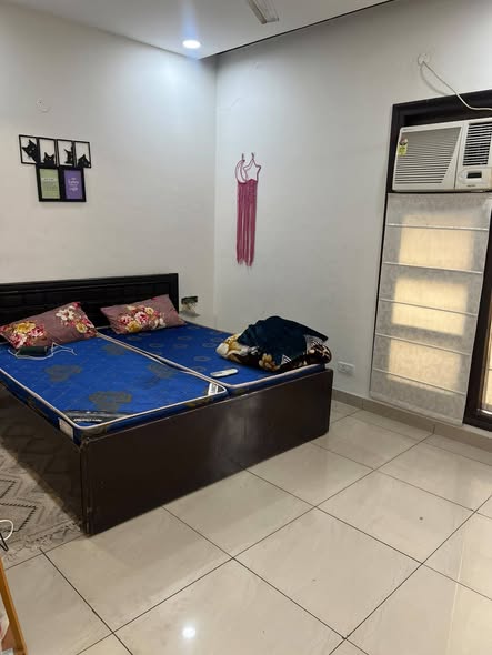 1 BHK Fully-Furnished Floor for Rent