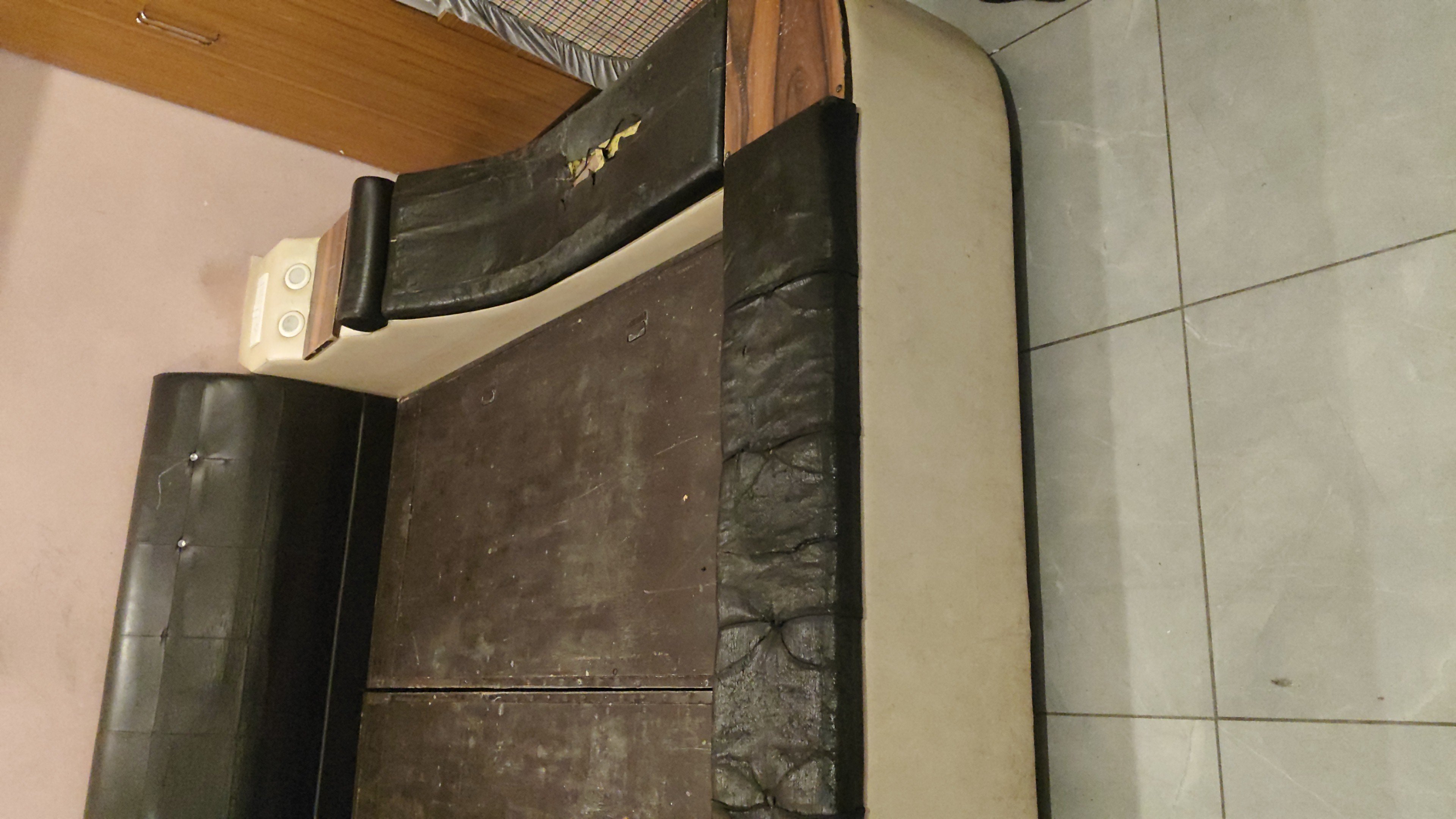 1BHK Semi-furnished Flat for rent — photo 1
