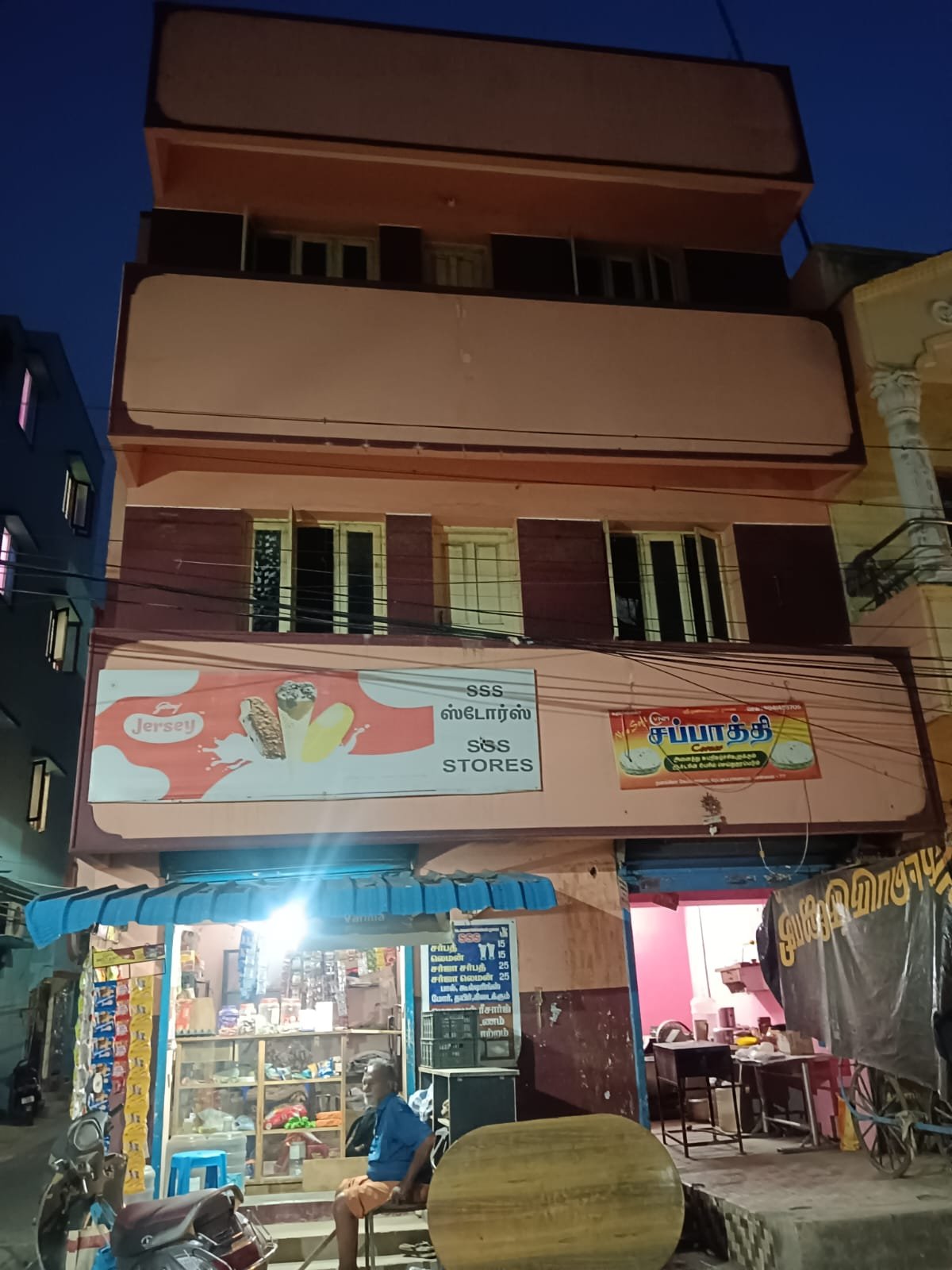2BHK Unfurnished PG for rent in Location set — photo 1