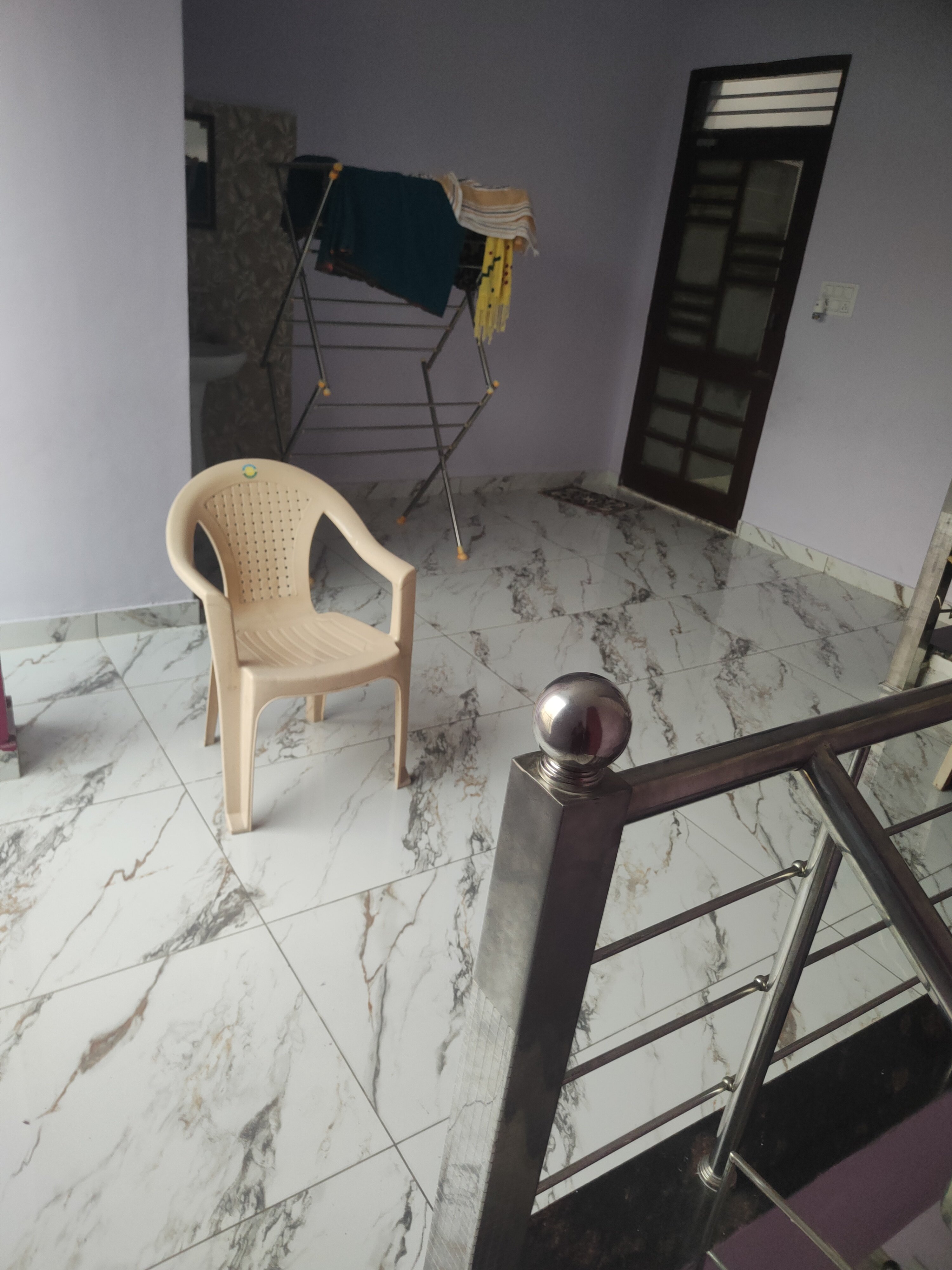 2BHK Semi-furnished House for rent in Location set — photo 1