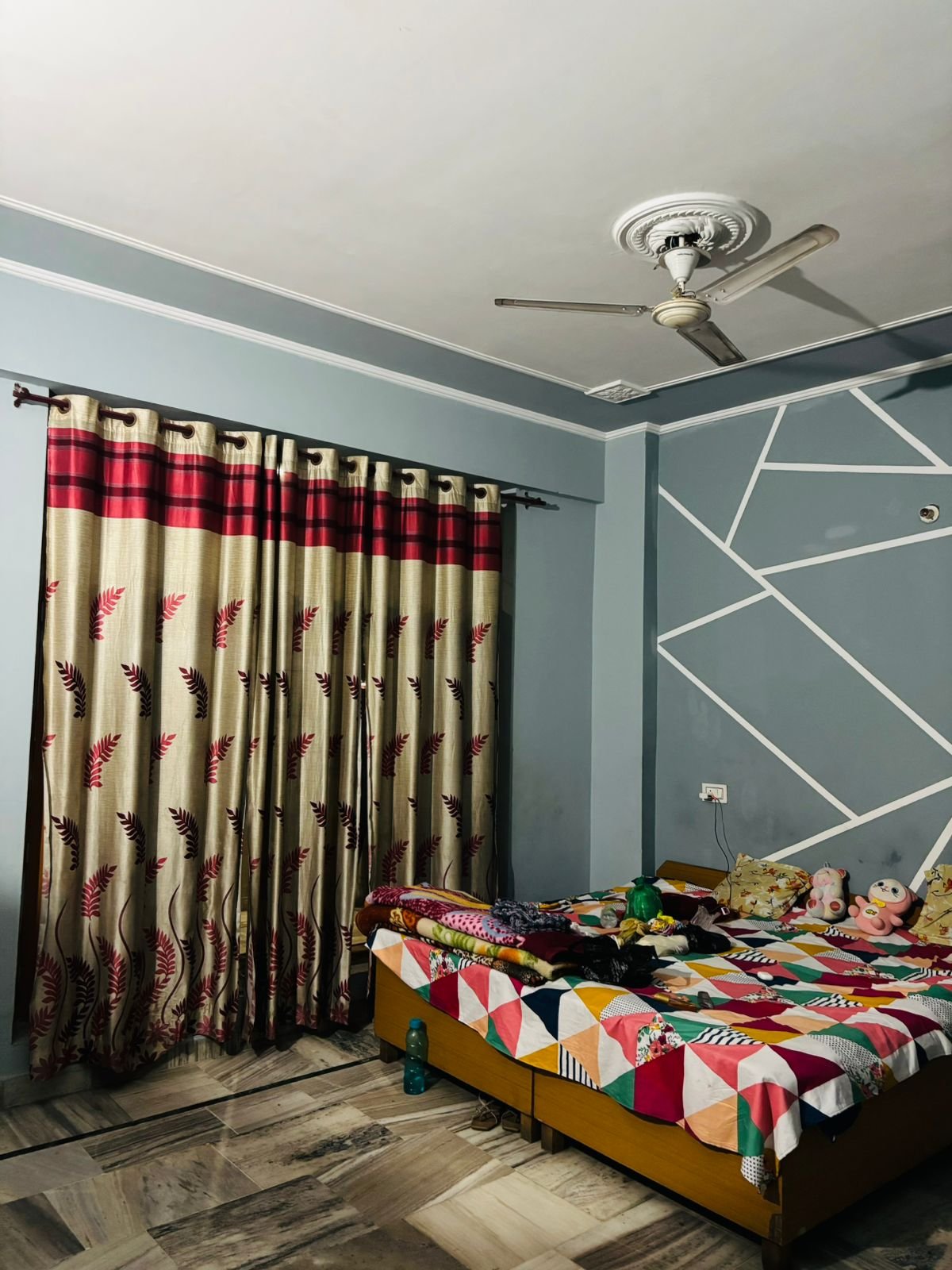 Cozy Room for Rent in Prime Location
