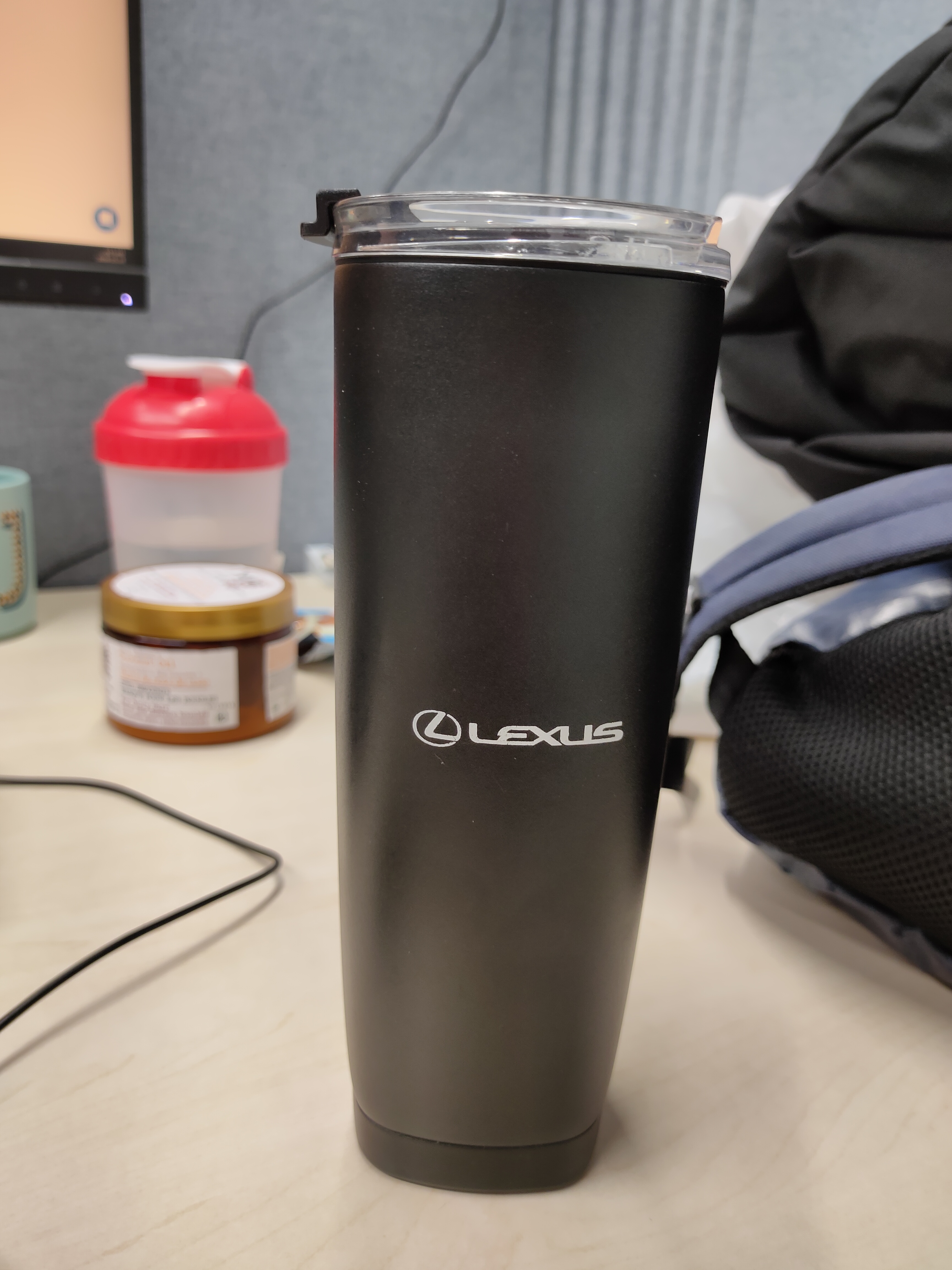 lexus thermos