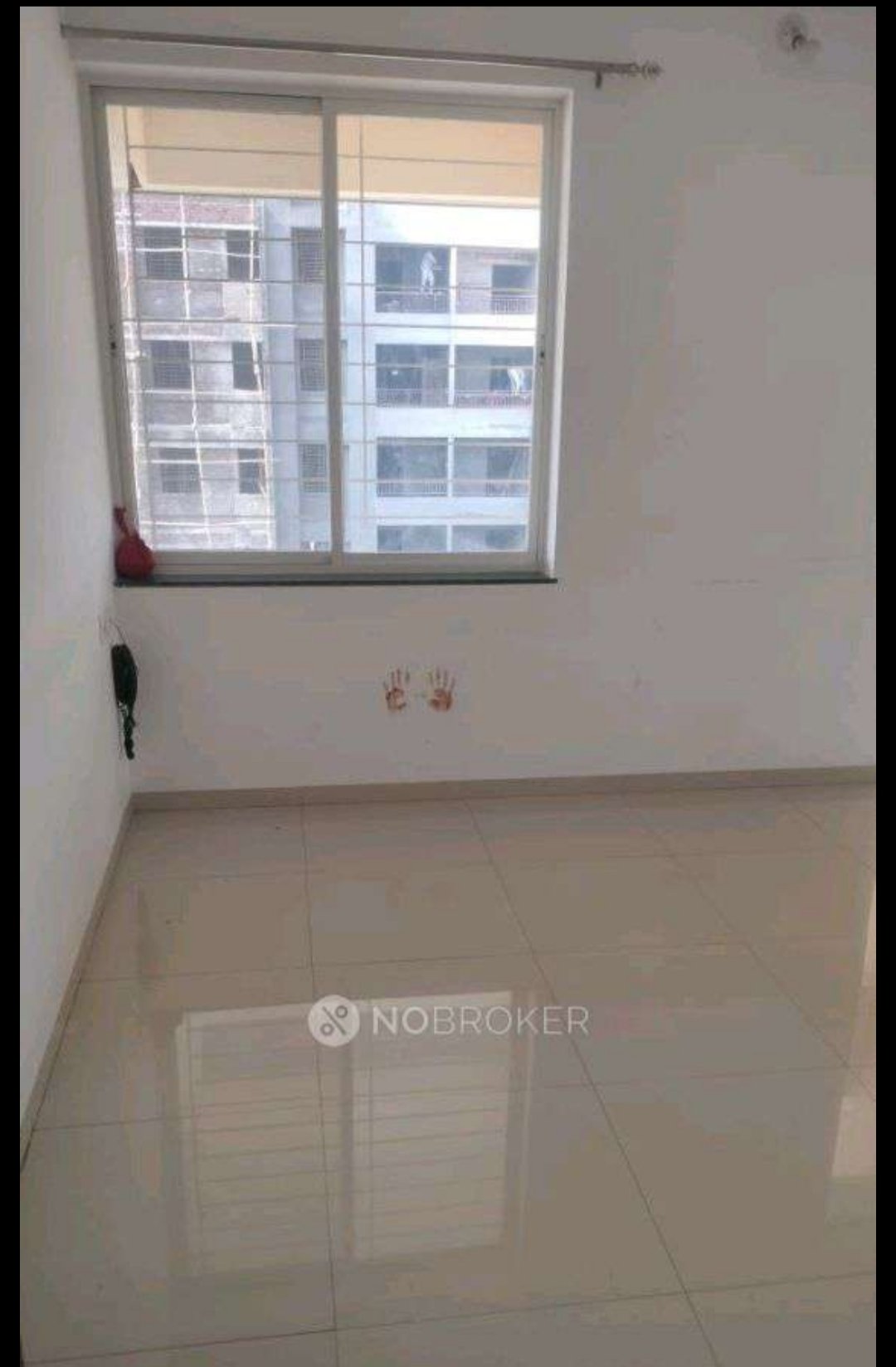 Modern Apartment in Dighi, Pune with Lift and Security — photo 1