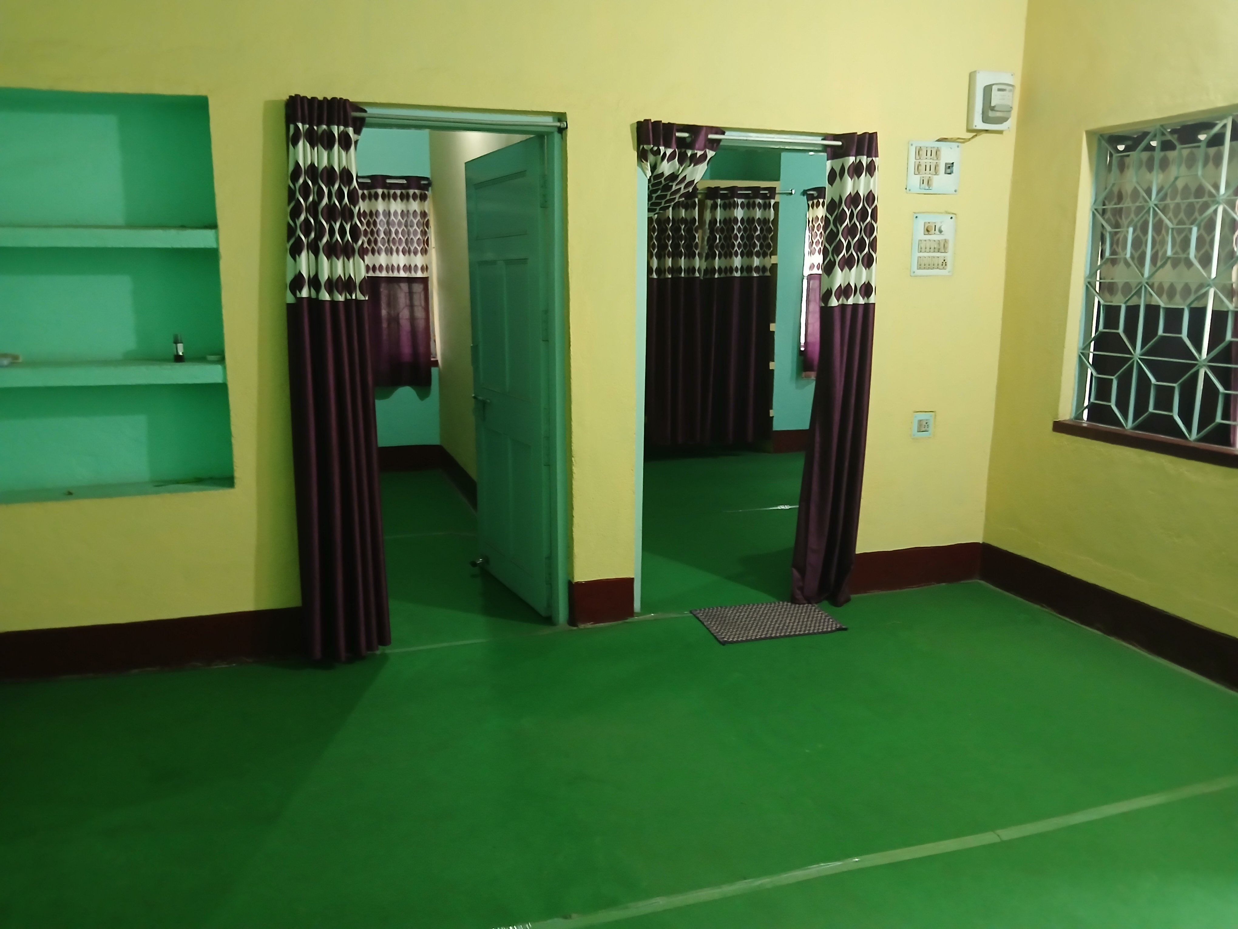 2BHK Semi-furnished House for rent in Location set — photo 1