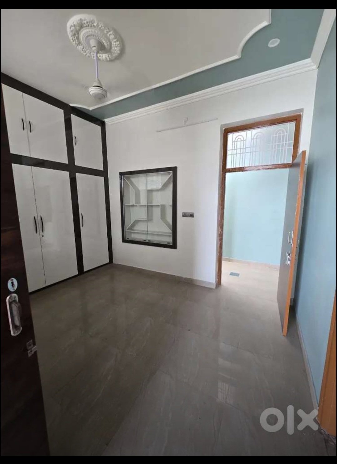Spacious 2BHK Semi-Furnished Room for Rent — photo 1