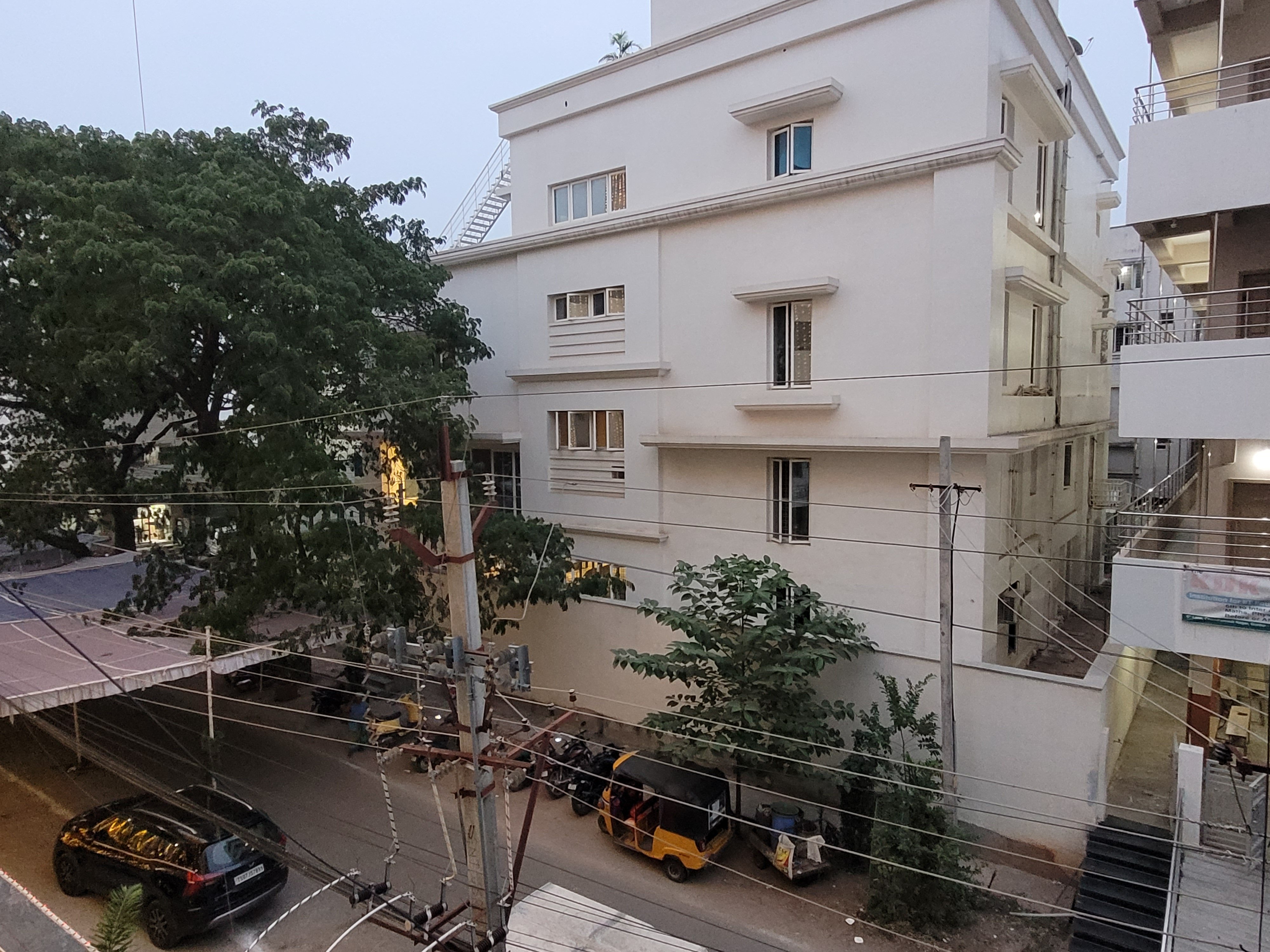 4BHK Furnished Flat for rent in Location set — photo 1