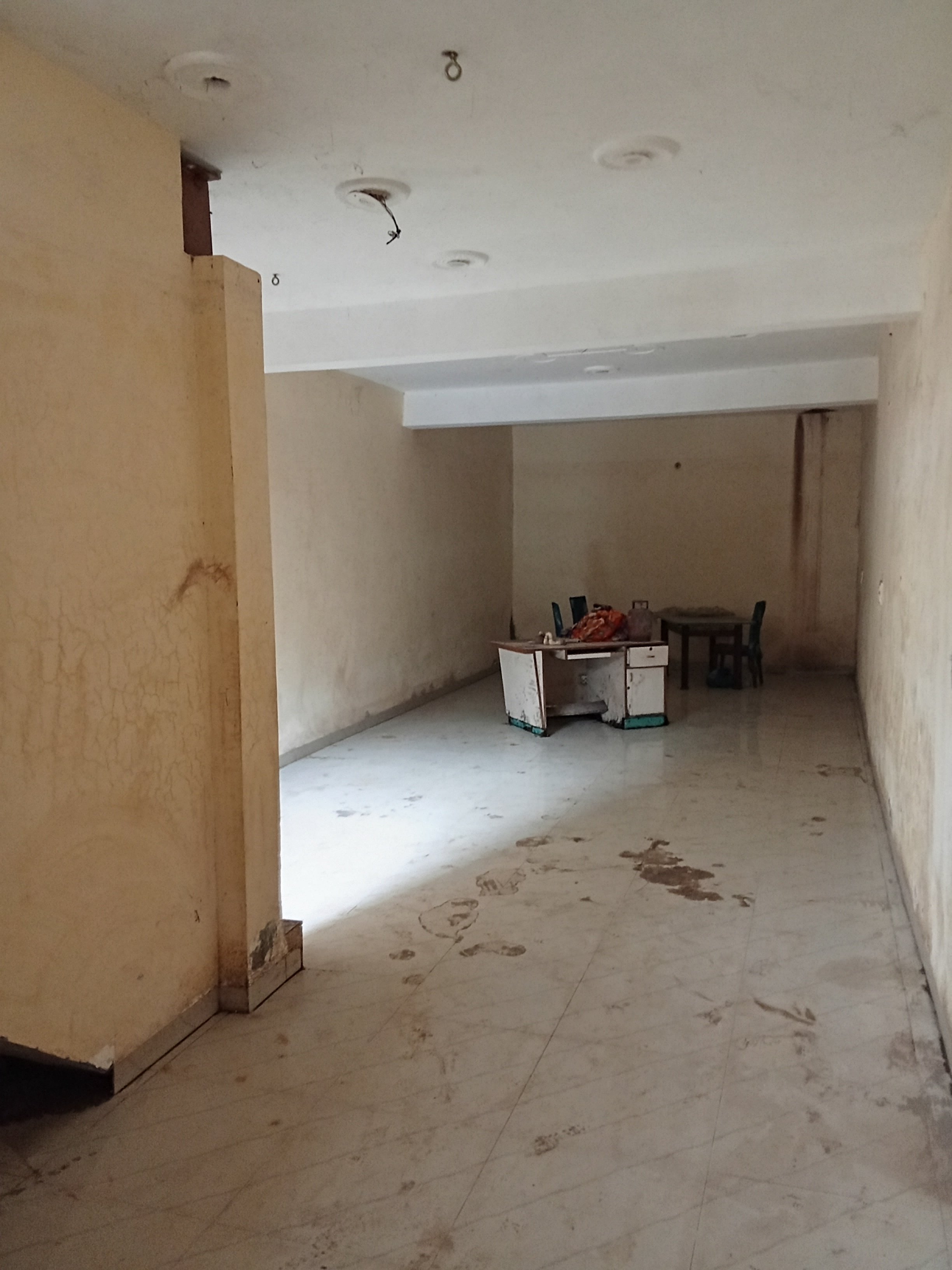 Spacious Basement Showroom for Rent Near Patiala Road
