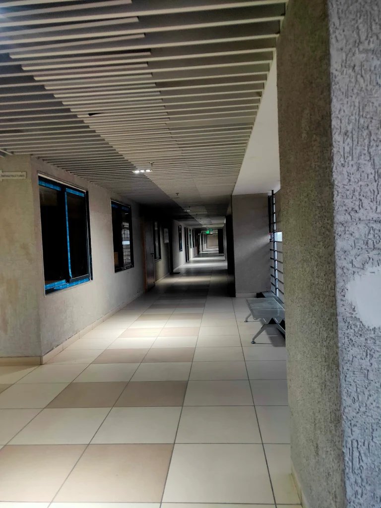 Office for rent in Location set — photo 1