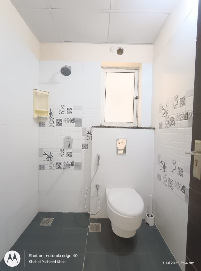 Spacious 2BHK Flat for Rent in My Home Vihanga — photo 1