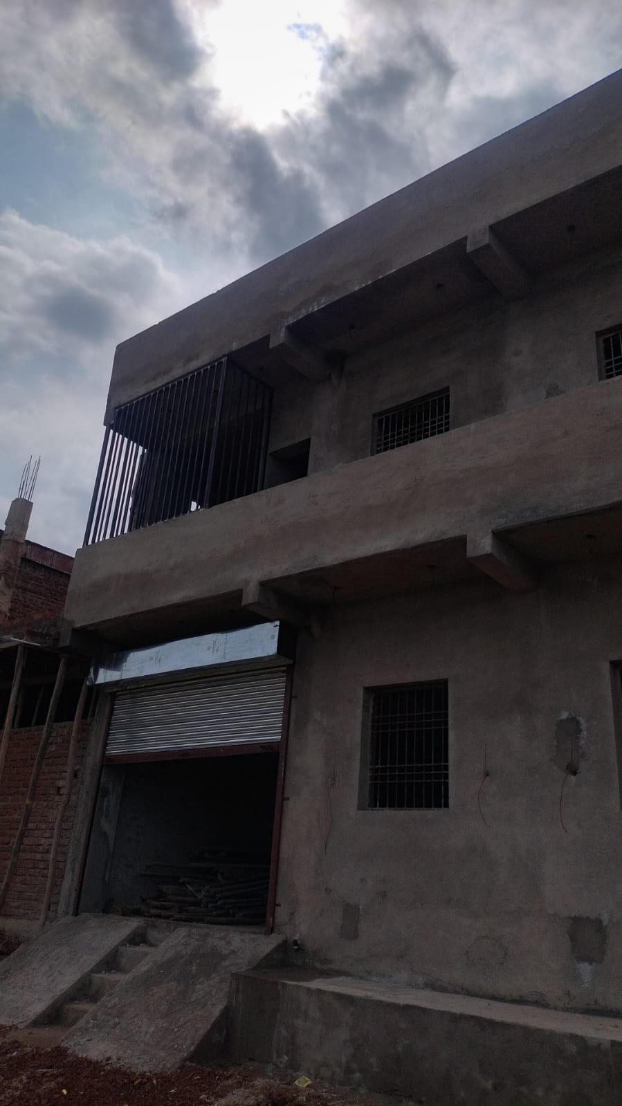 Showroom for rent in Location set — photo 1