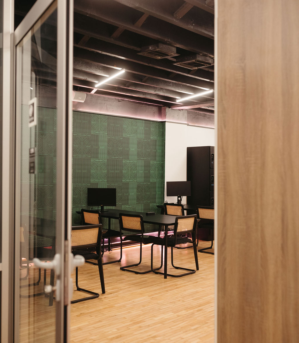 Coworking Space, can be emptied for events