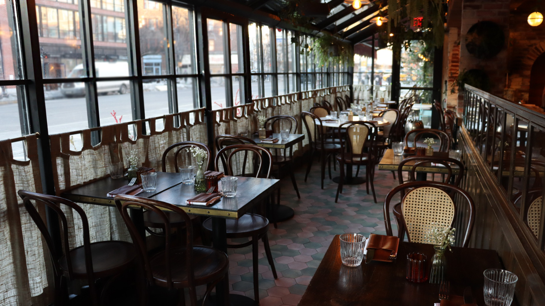 Le Petit Village - Main Floor image 15