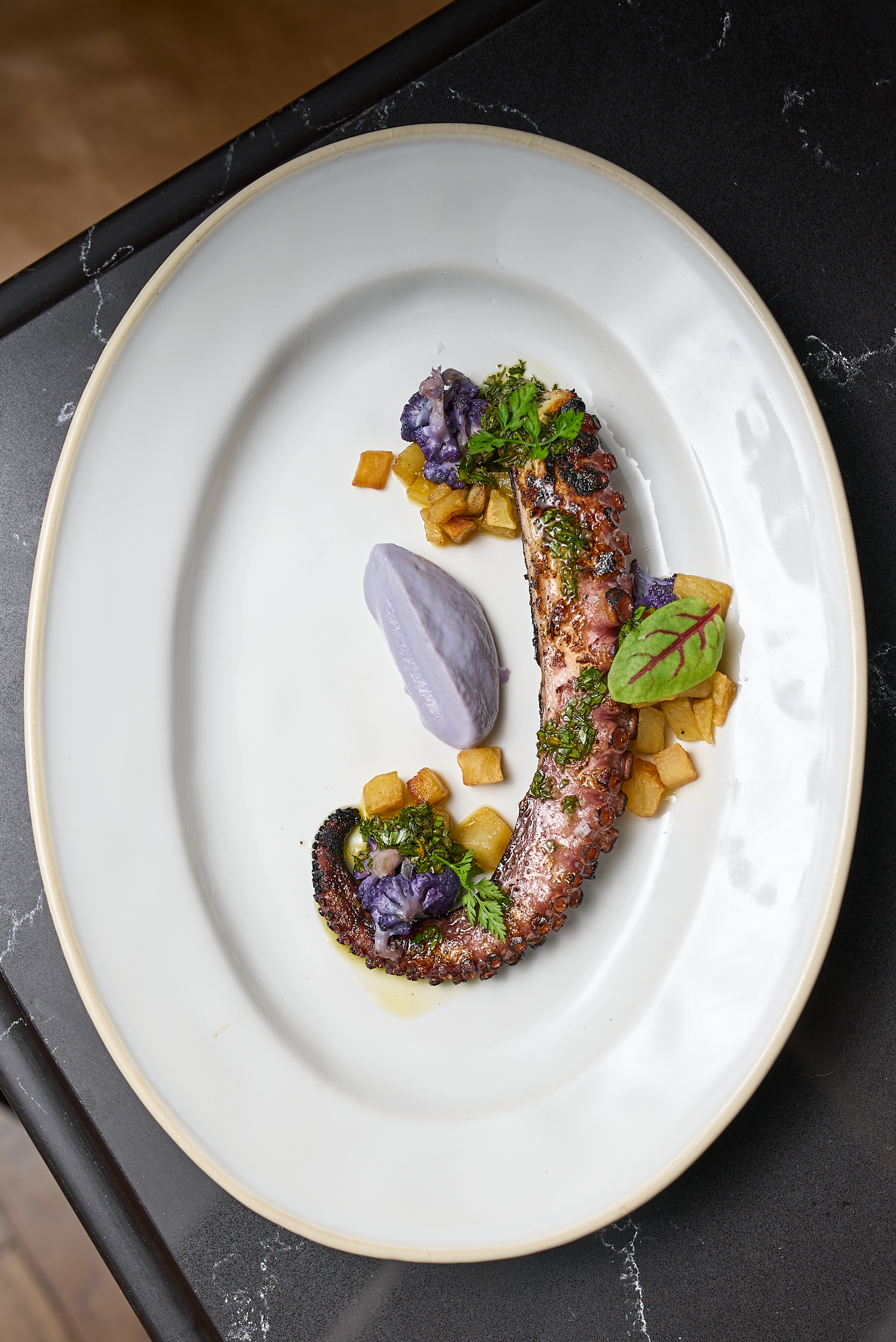 Le Petit Village - Main Floor image 6