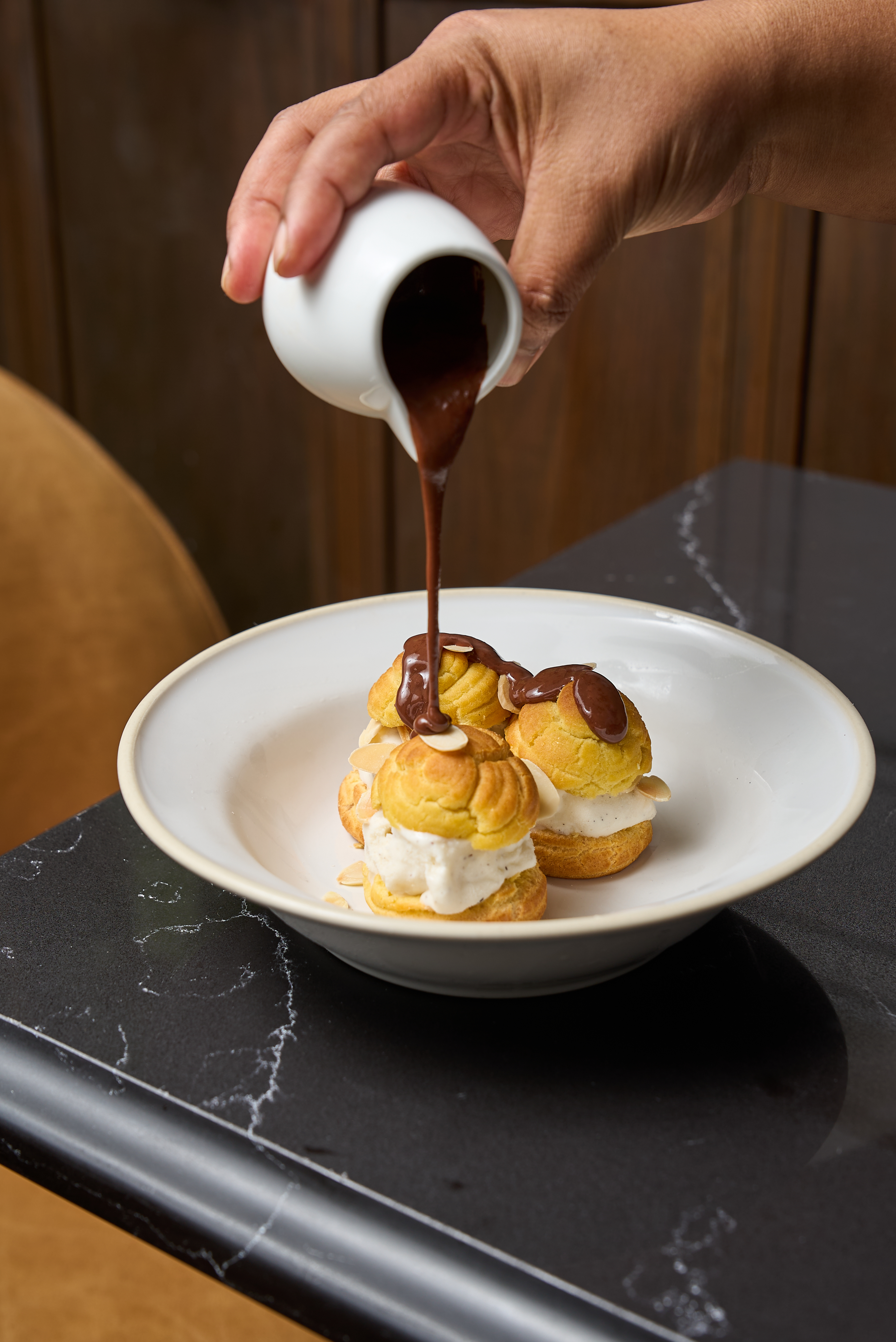 Le Petit Village - Main Floor image 7