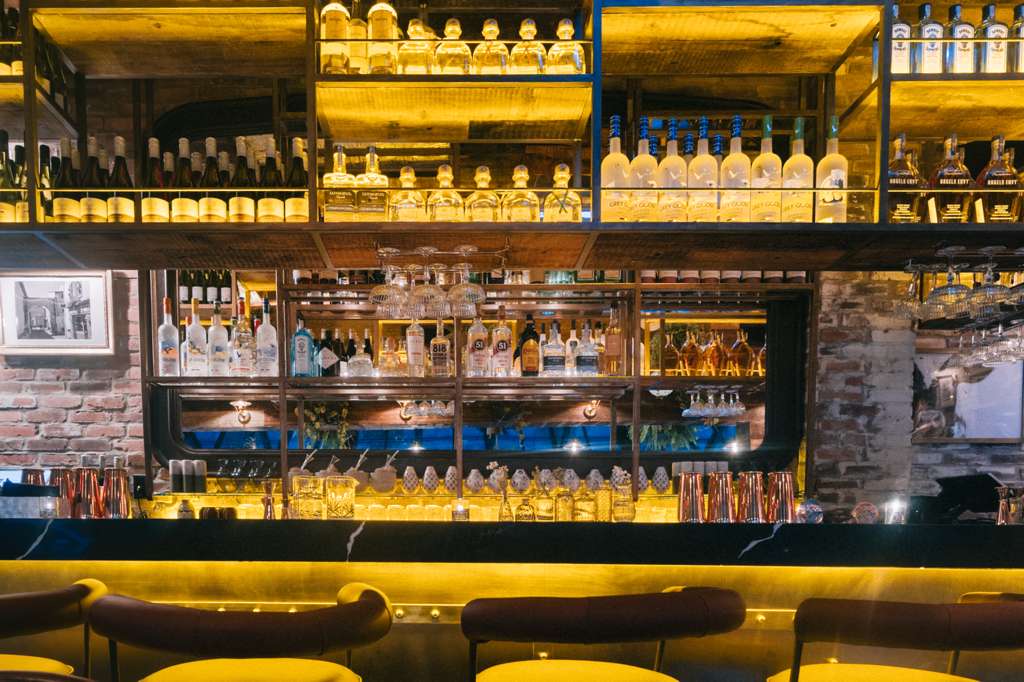 Le Petit Village - Main Floor image 8