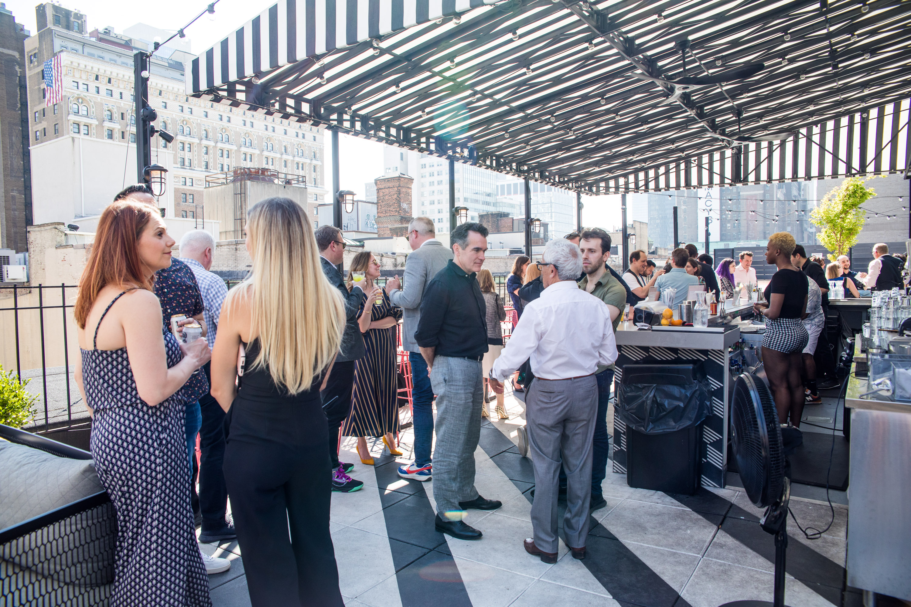 The Lookup - Lounge image 1