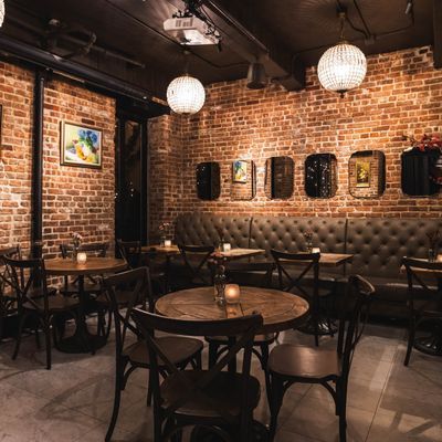 SAINT RESTAURANT BAR & SPEAKEASY - Speakeasy image 1