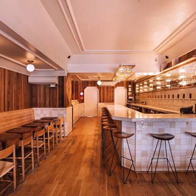 TØRST - Back Room image 1