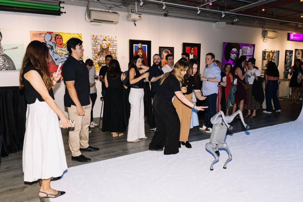 G-Gallery - Entire Venue image 11