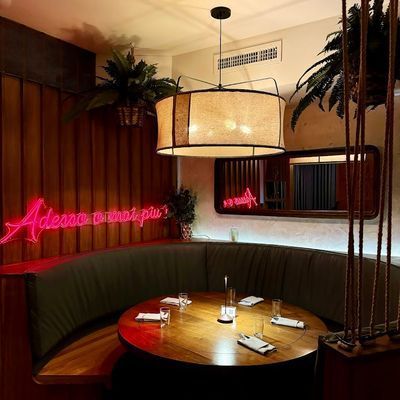 Private Room at Mareluna Flatiron