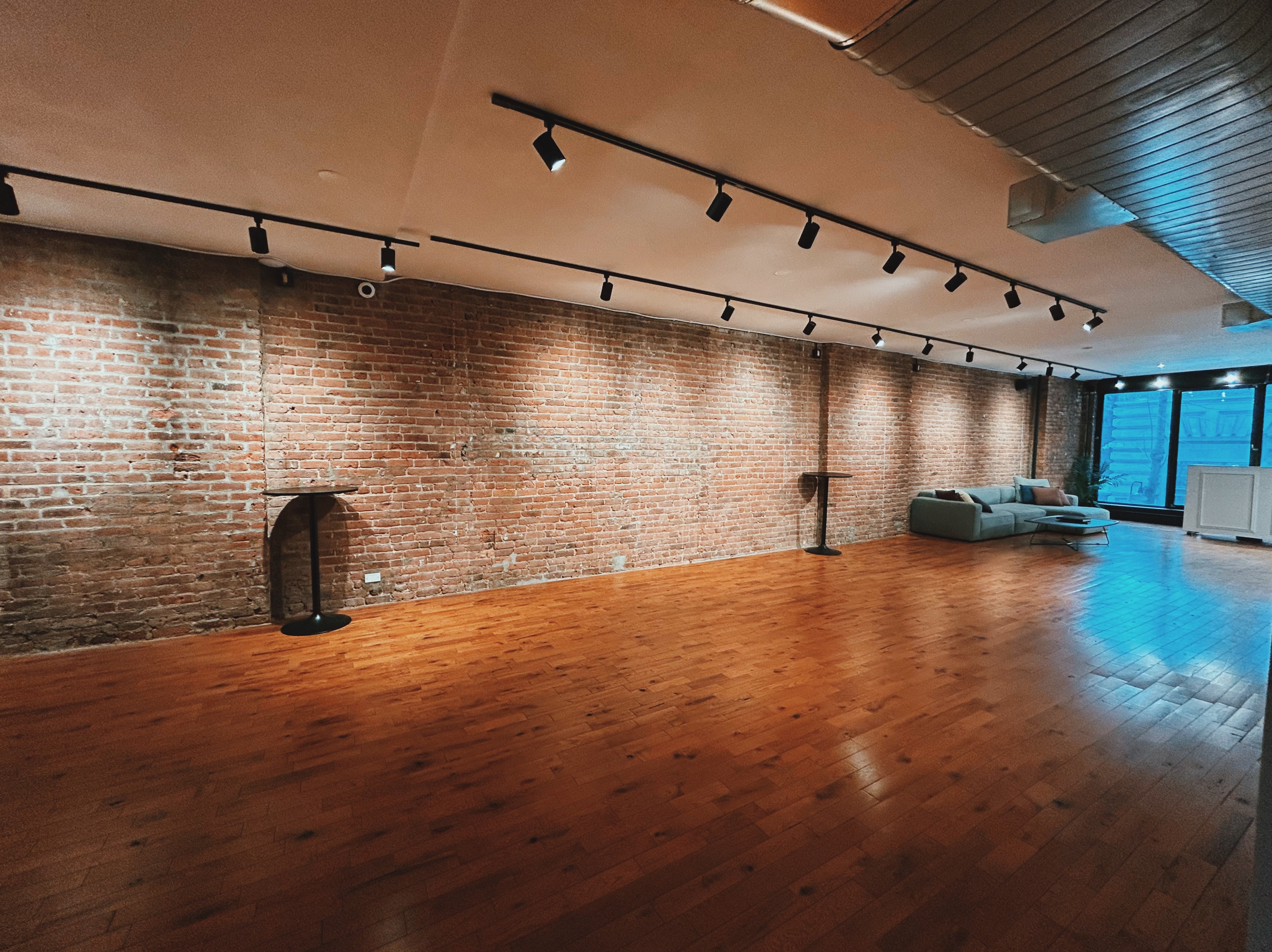 LOFT39 - 2nd Floor Studio Gallery image 12