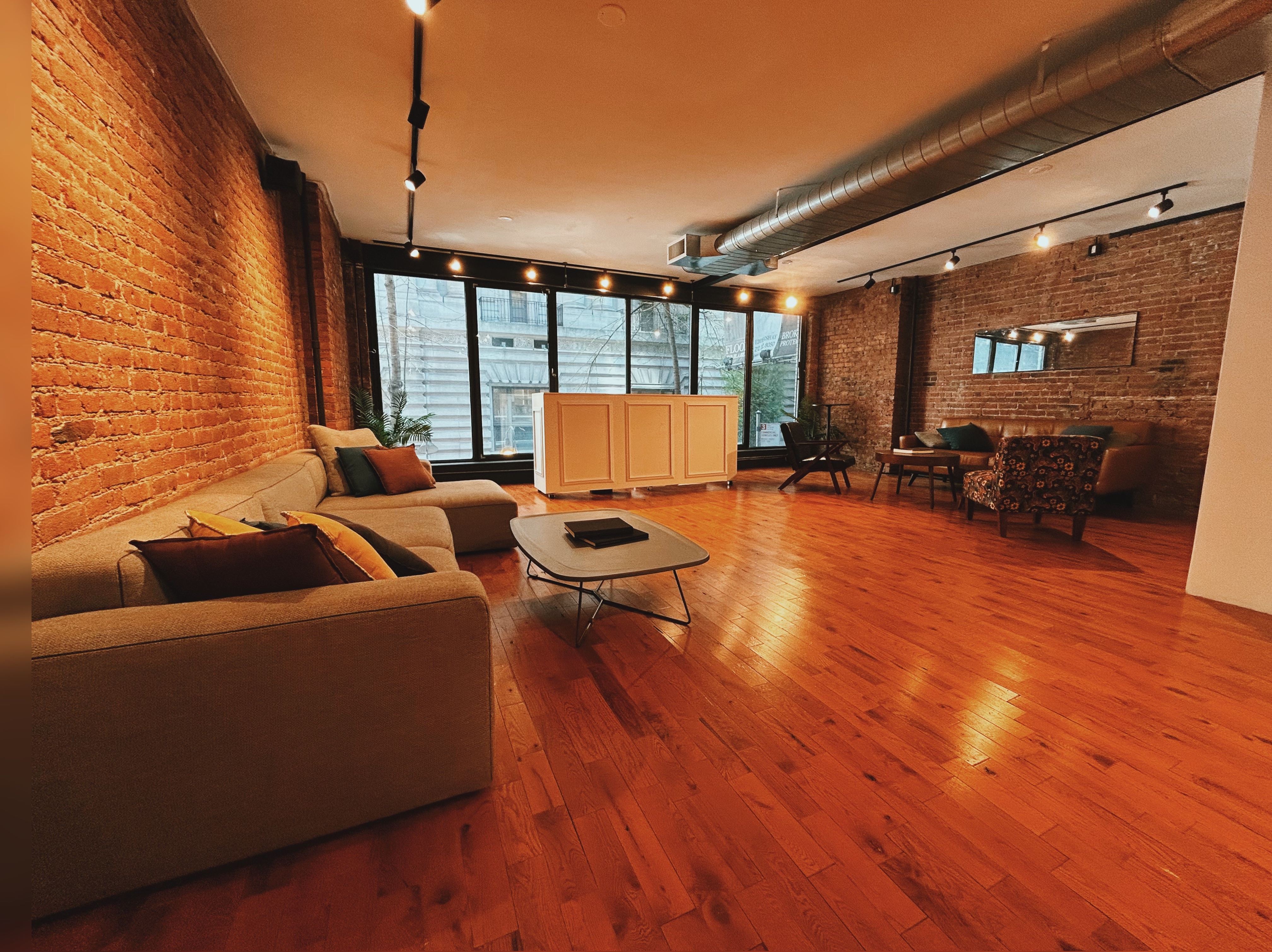 LOFT39 - 2nd Floor Studio Gallery image 11