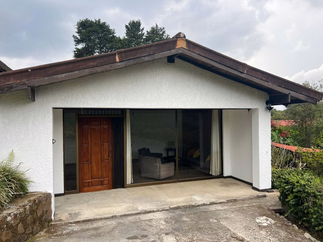 Espectacular apartamento amueblado en San Ramón de Tres Ríos
