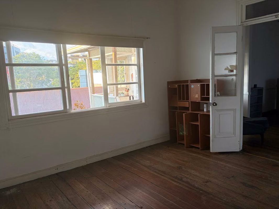 Habitación amplia y luminosa en San José 8