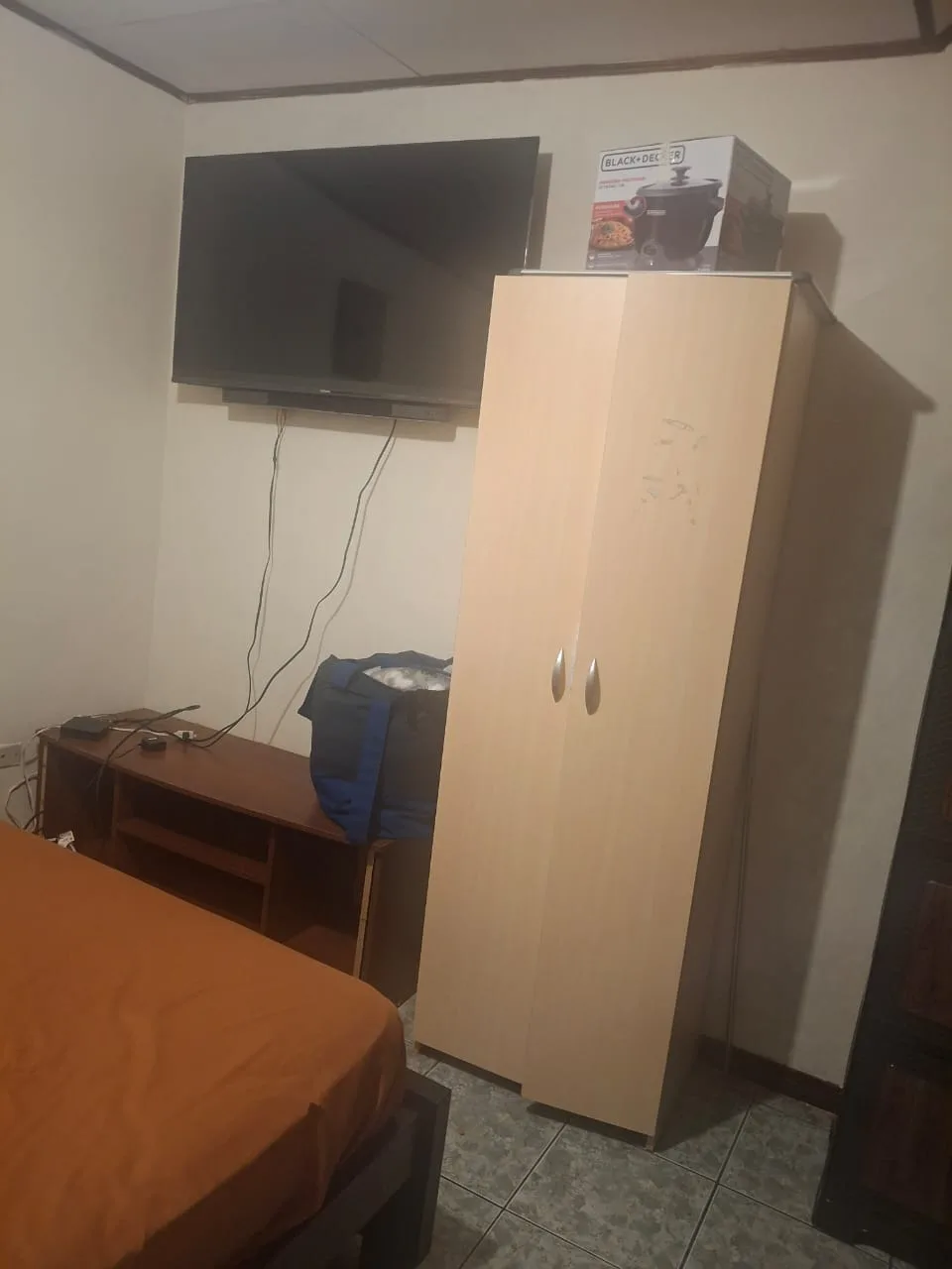 Se alquila Cuarto en Heredia Centro con TODOS los servicios 3
