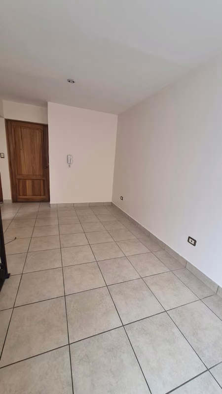 Amplia casa de 3 habitaciones en Lomas de Ayarco Sur, Curridabat 10