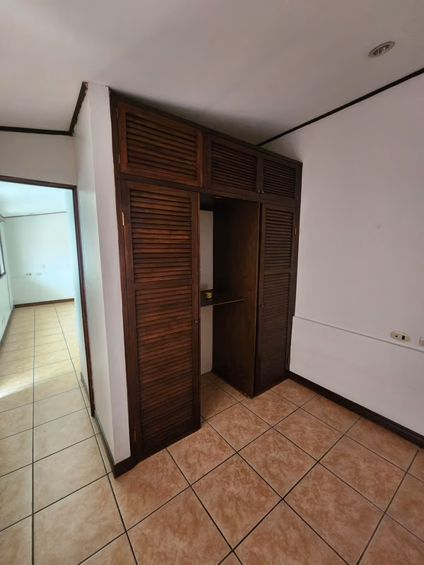 Amplio apartamento en Residencial Monte Ayarco, Curridabat 15