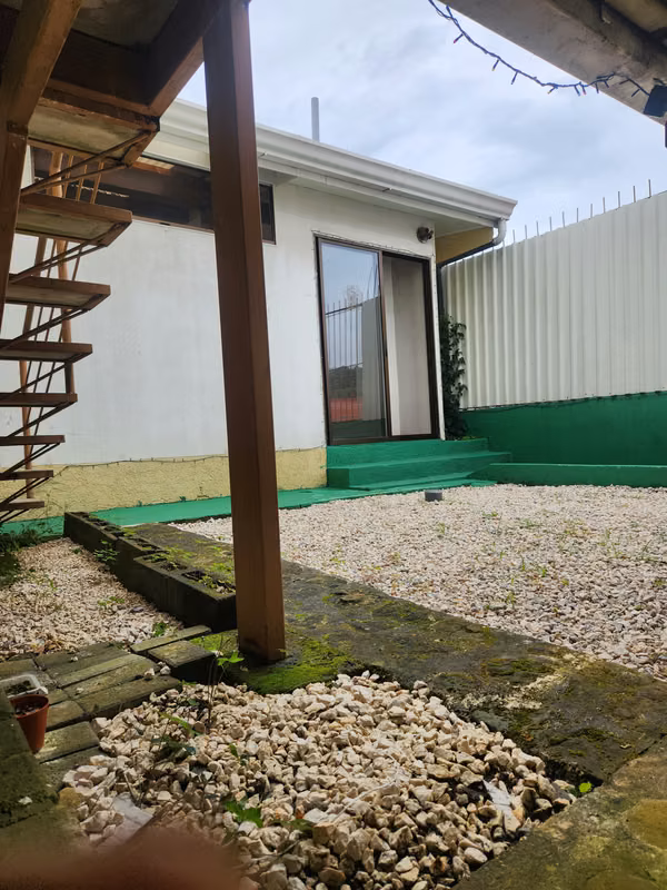 Amplio apartamento en Residencial Monte Ayarco, Curridabat 3