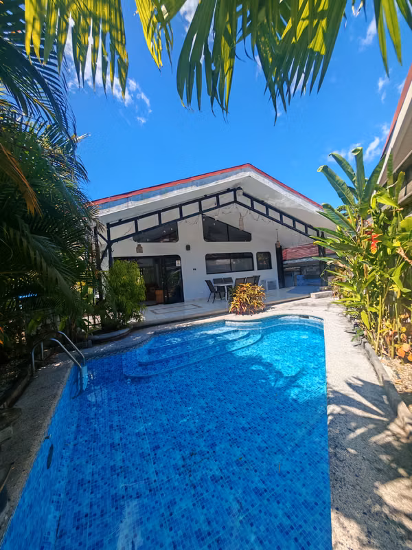 Casa en condominio Playa Agujas con piscina privada 2