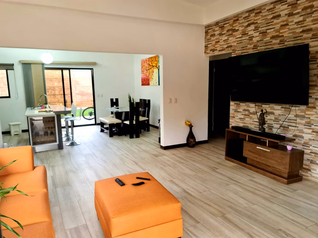 Casa Privada Semi Amoblada en Playas del Coco 5