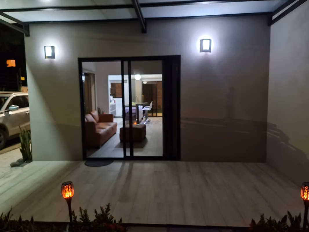 Casa Privada Semi Amoblada en Playas del Coco 10