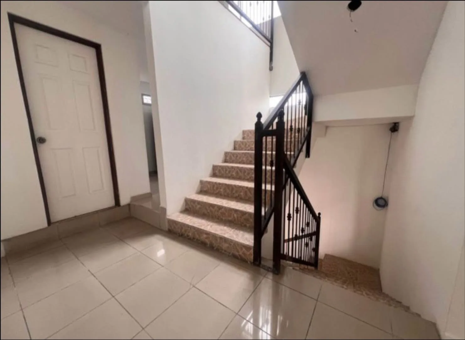 Dorm habitacional moderno (ideal para estudiantes o jóvenes 2