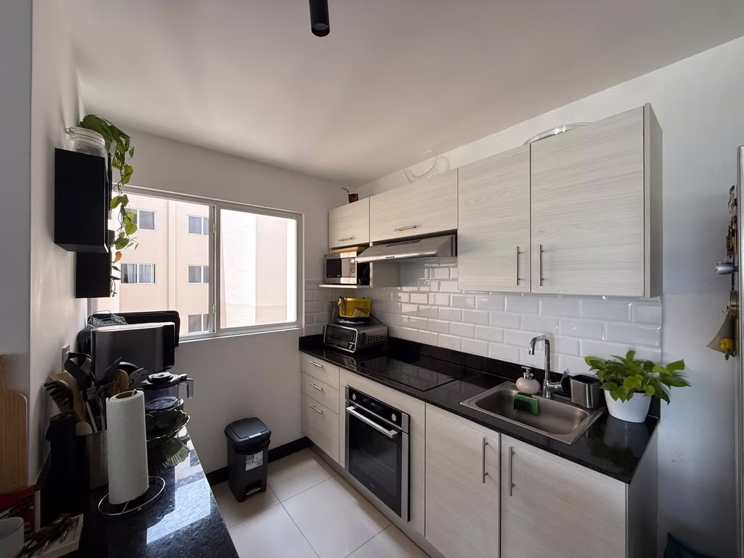 Amplio apartamento sin amoblar en Macrocondominio Concasa 1