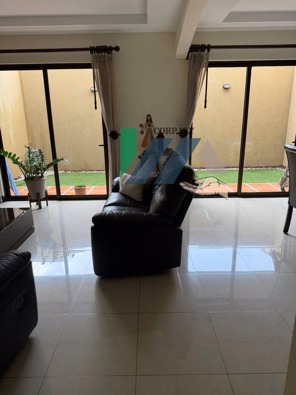 Casa en condominio seguro en San Francisco de Heredia 4