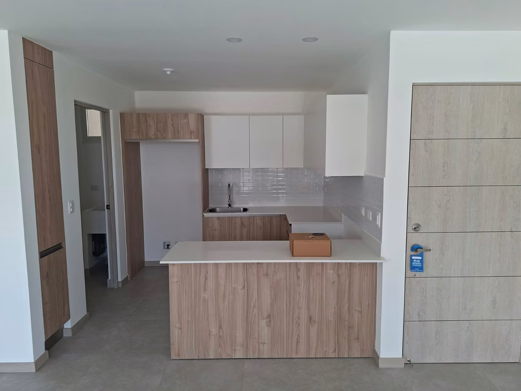 Apartamento nuevo en Condominio Vistas de Lindora 1