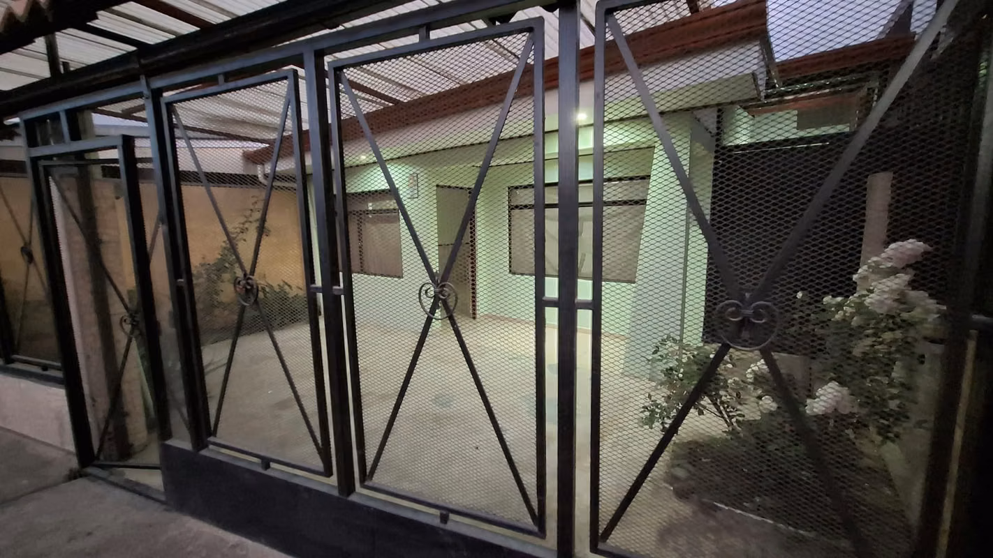 Casa amplia en Aguacaliente de Cartago 1