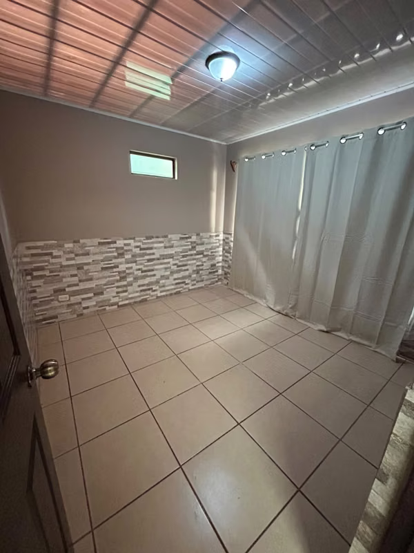 Casa amplia en Aguacaliente de Cartago 6
