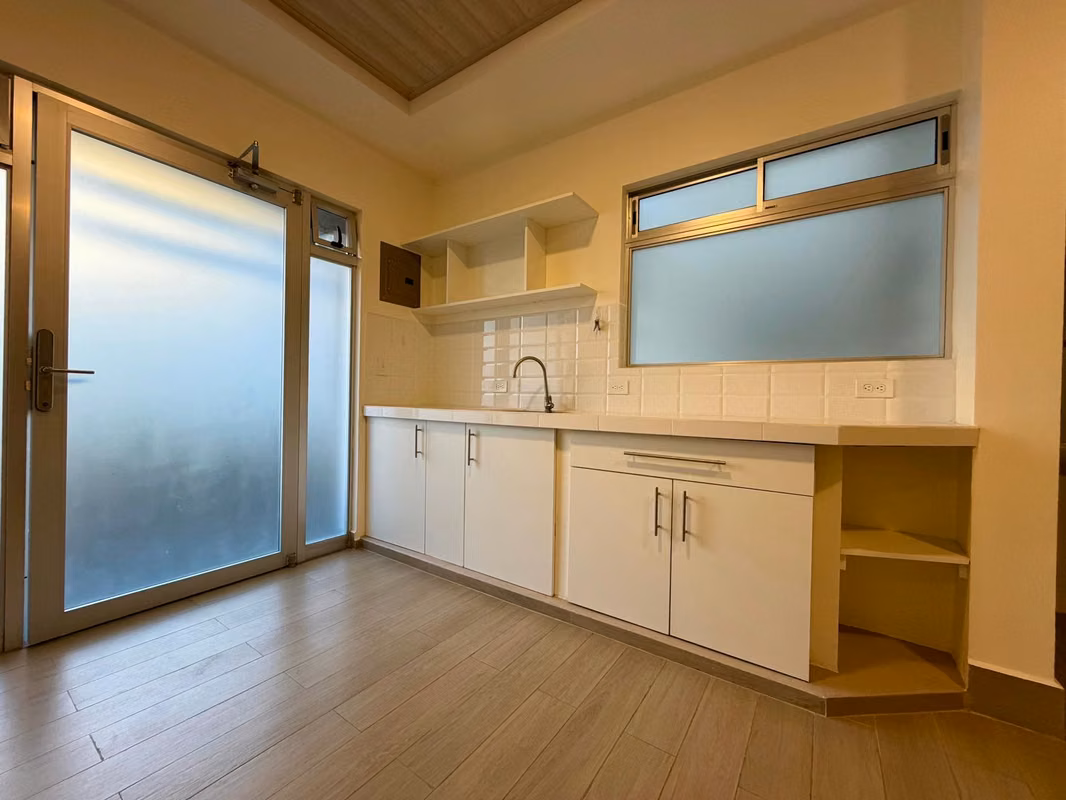 Moderno apartamento tipo estudio en San Pablo de Heredia 2