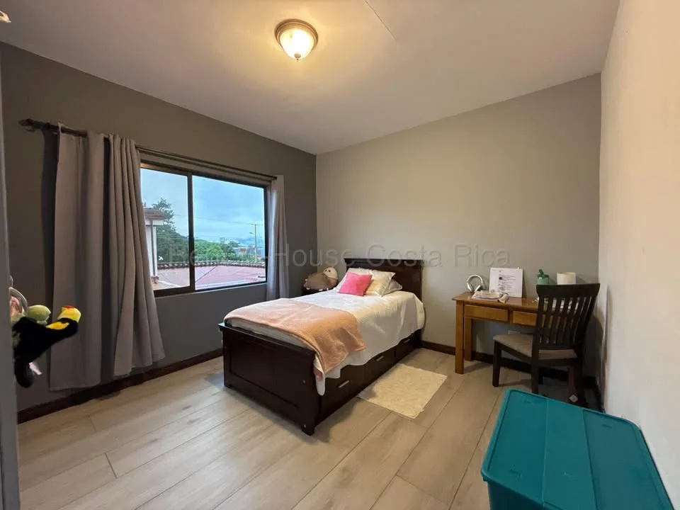 Casa 3 hab. en condominio San Francisco de Heredia 2