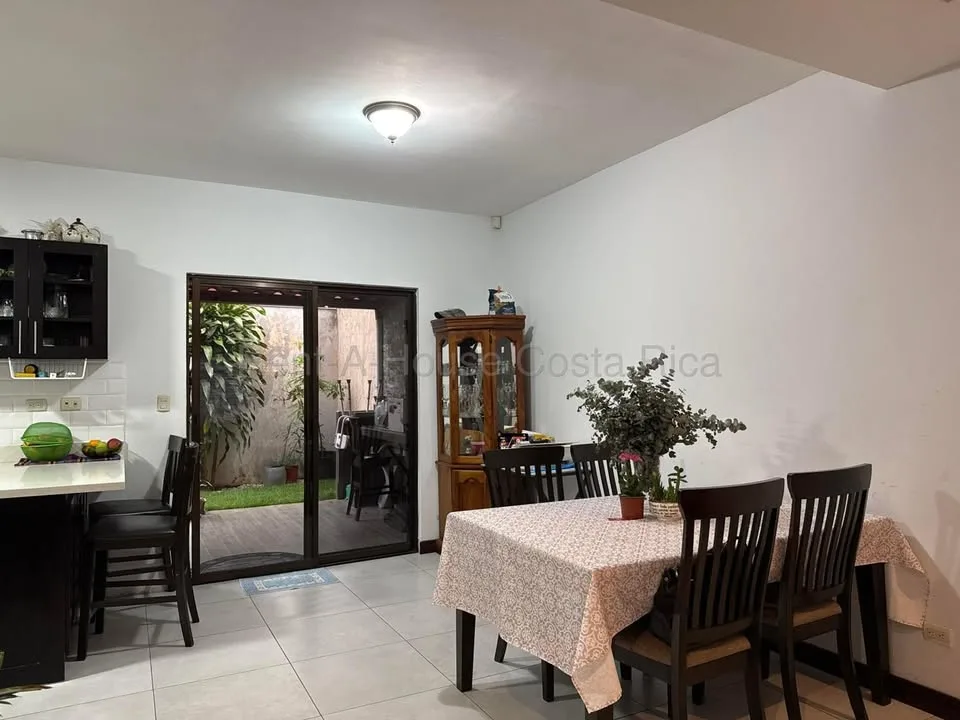 Casa 3 hab. en condominio San Francisco de Heredia 11